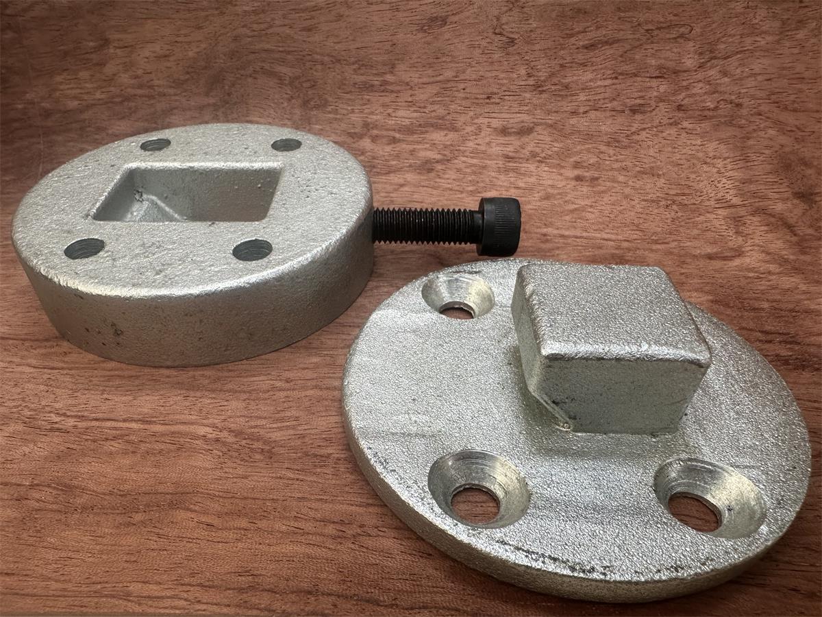 Leg Plate Male and Leg Plate Female with M10 x 50mm Dog Point Cap Screw