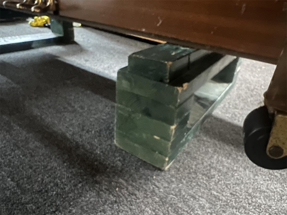 Dolly blocks under a Baldwin 6000 52