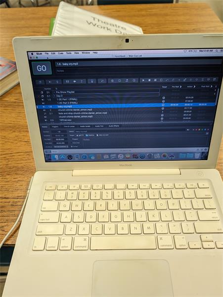 Old 2009 MacBook running Qlab 4