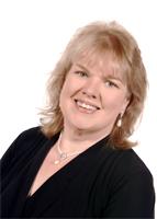 Amy Stevens headshot