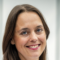 Lizza Hendriks, MD, PhD
