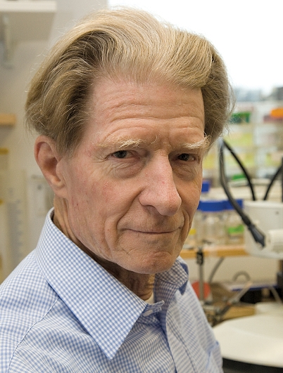 portrait-gurdon-2009 (2).jpg