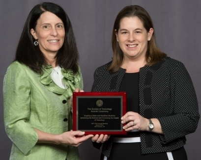 v22018 Achievement AwardDolinoywithHaws.jpg