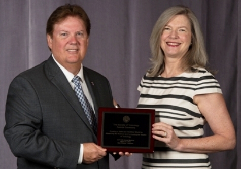 v22016 Leading Edge in Basic Science AwardWislerandWalker.jpg