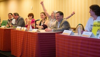 Christine Curran Signals Victory for the Free Radicals Winning Team v2Showdown_C (2).jpg