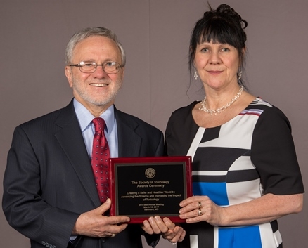 v22017 Merit AwardCohenwithRoberts.jpg