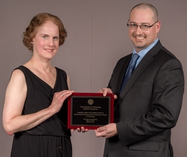 v22017 Achievement AwardRichardsonandGenter.jpg