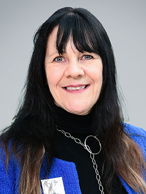 Ruth Roberts headshot