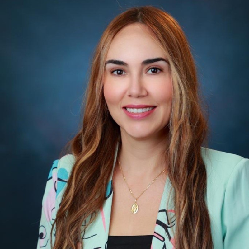 Photo of Laura Labrador