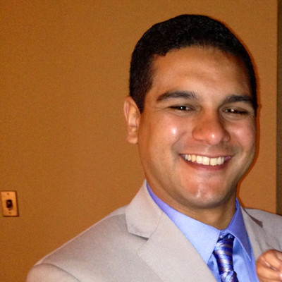 Luis Padilla headshot