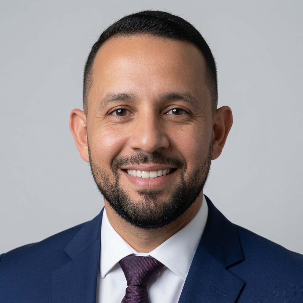 Pablo E. Barajas headshot