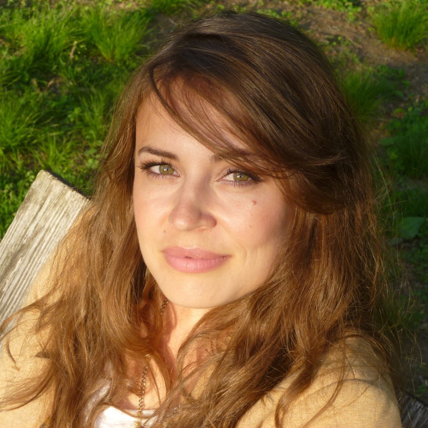 Crina Gandila Headshot