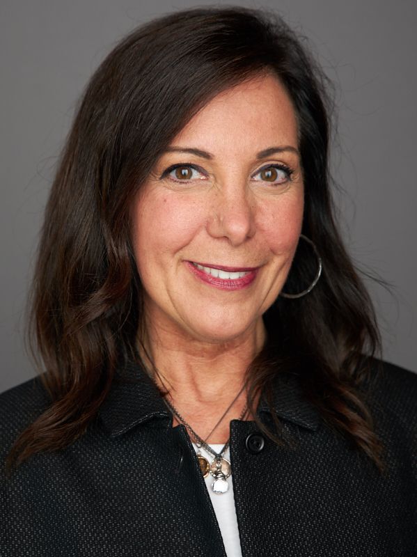 Headshot_2019_Samuels.jpg