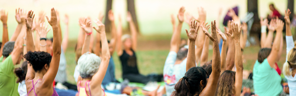 Outdoor Yoga Sym-POSE-ium Outdoor Yoga Sym-POSE-ium