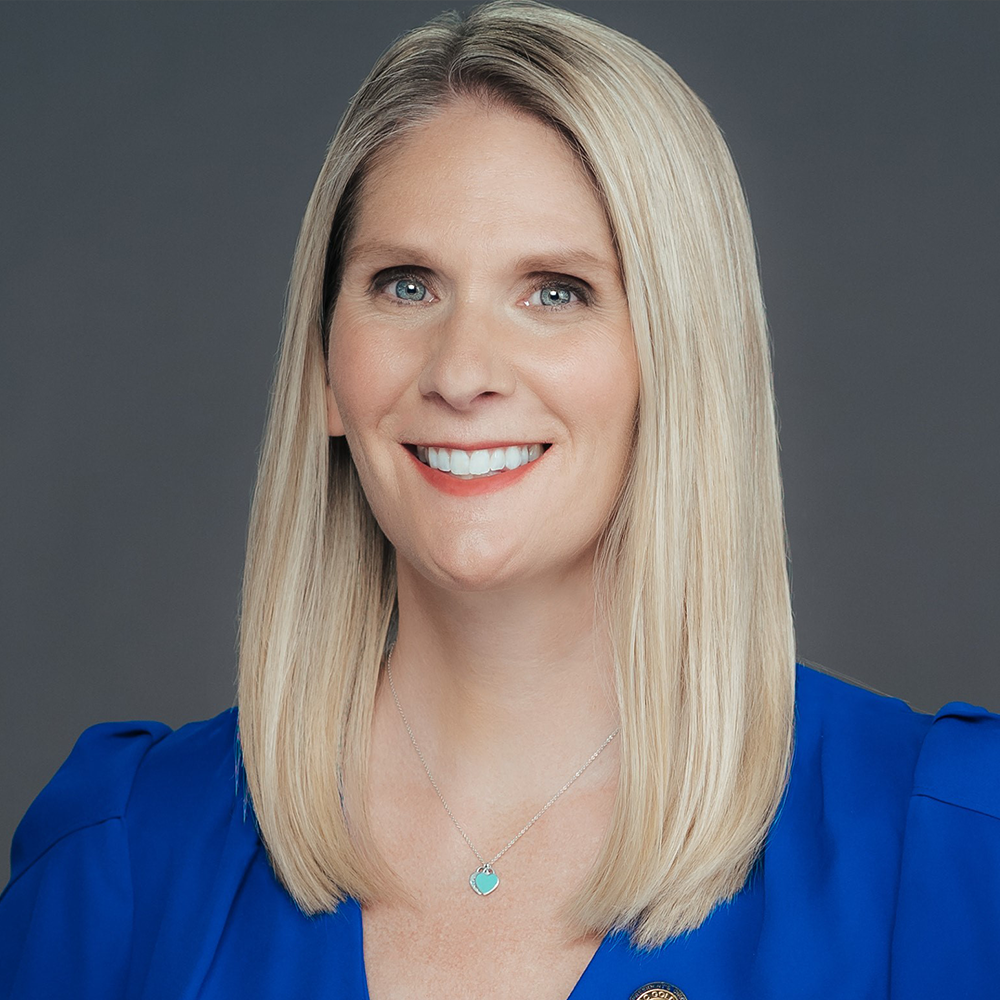 Portrait of Bobbi Howe