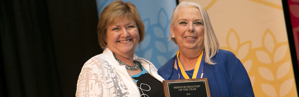 Edwina Conley receiving the Missouri REALTOR® of the Year Award Edwina Conley receiving the Missouri REALTOR® of the Year Award