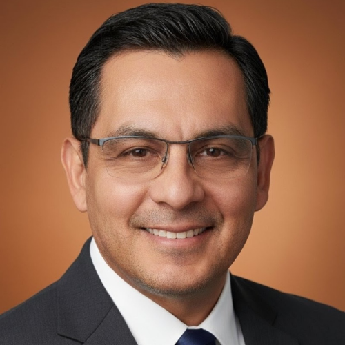 Mario Flores Headshot