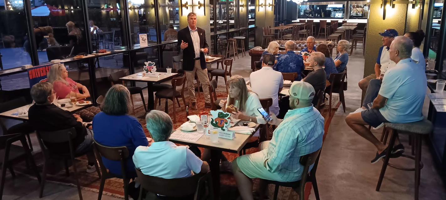 Welcome to the gatorhood group photo