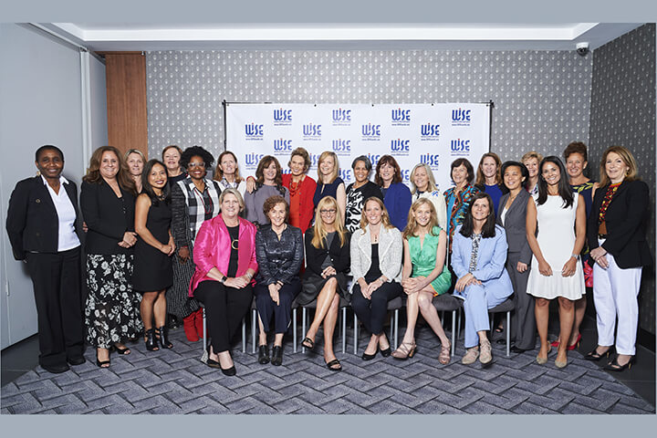 Event attendee group photo at the WISE WWOY 2019 Award Luncheon